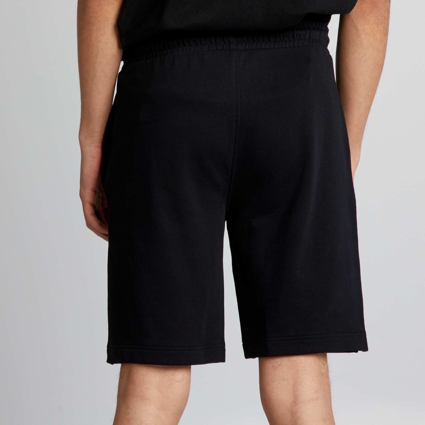 Sports shorts black