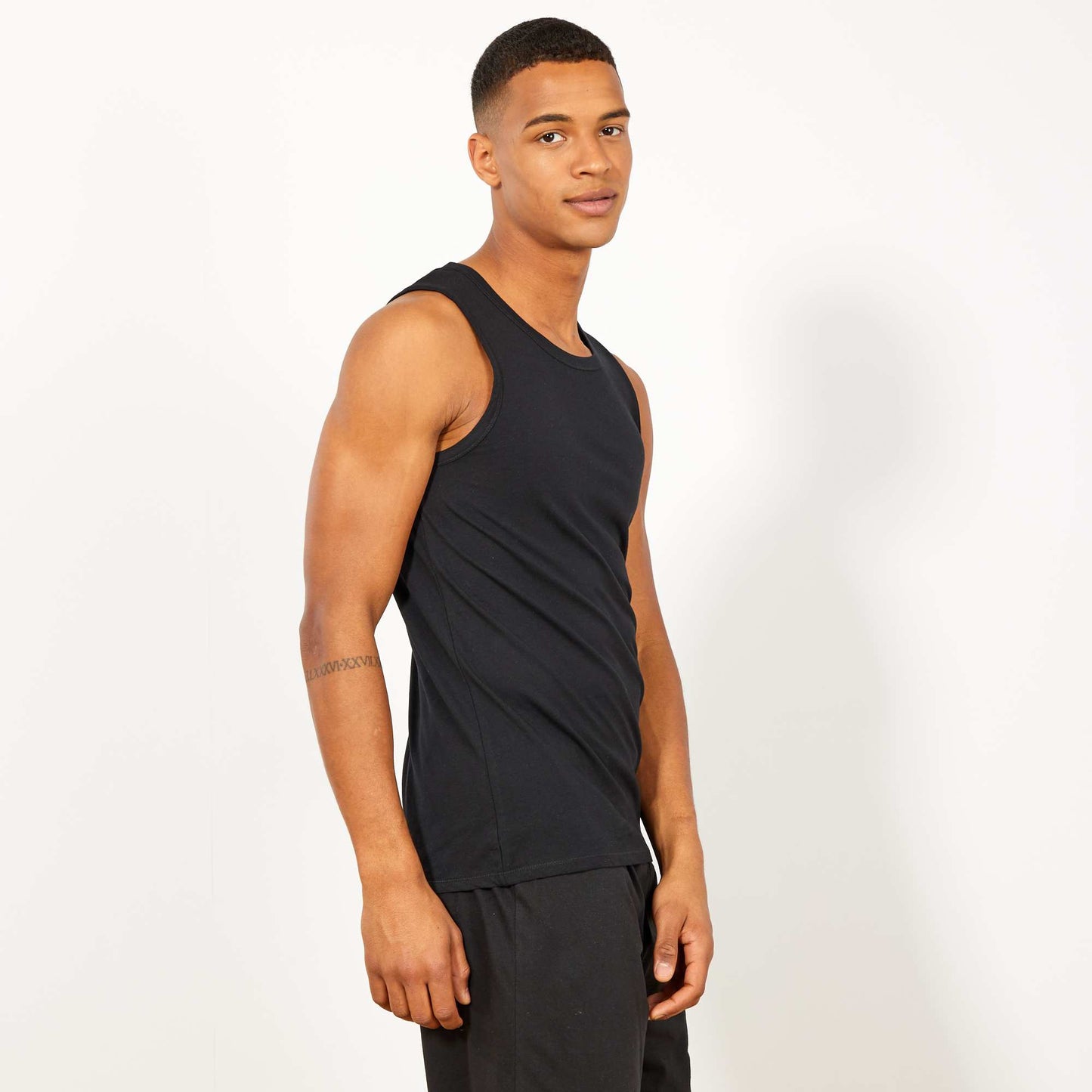 Plain sleeveless pyjama top Black