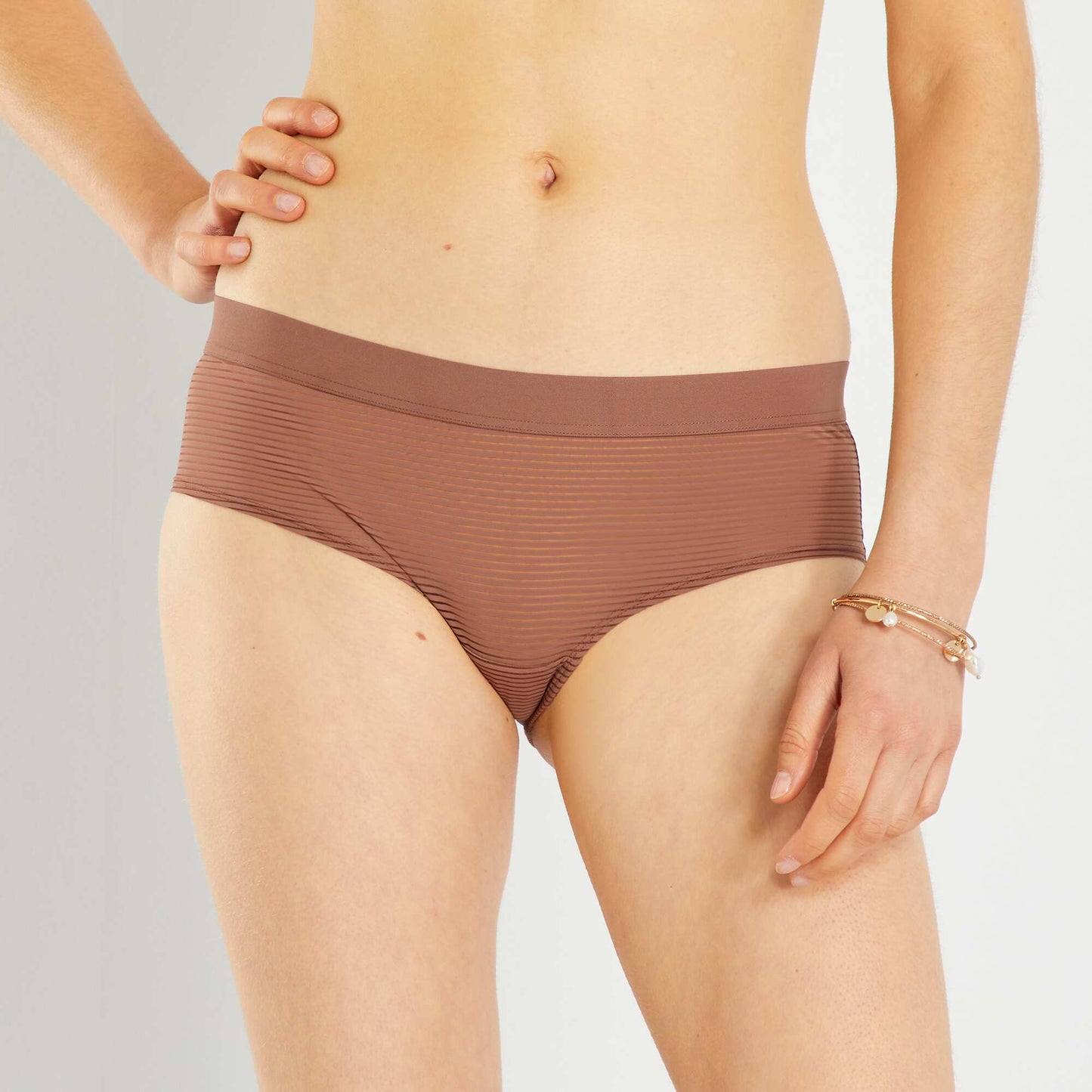 Microfibre shorts BROWN